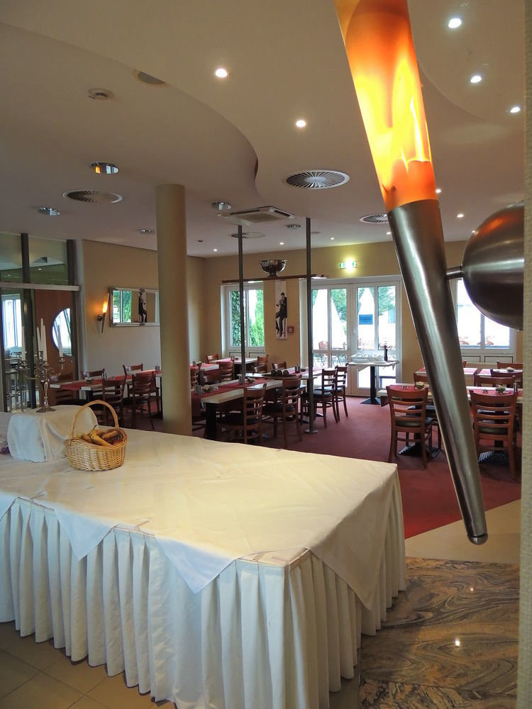 Garner Hotel Cottbus Sued By Ihg מראה חיצוני תמונה